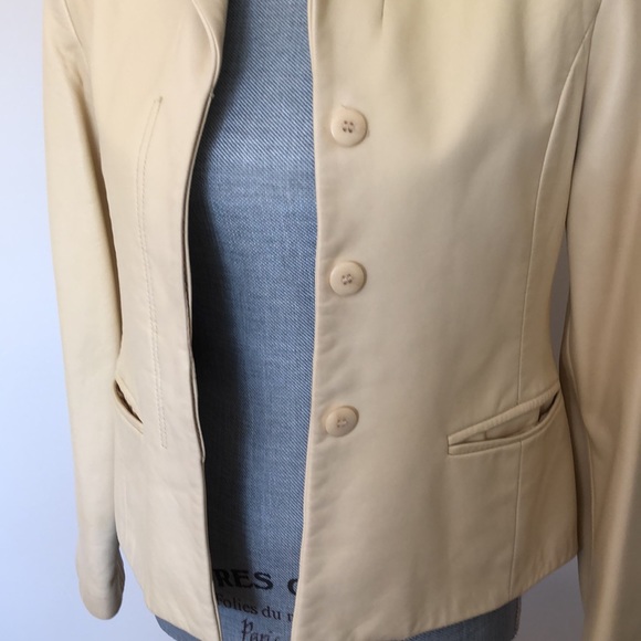 **Rare** Danier Leather Jacket - Size S (4-6) - Picture 6 of 11